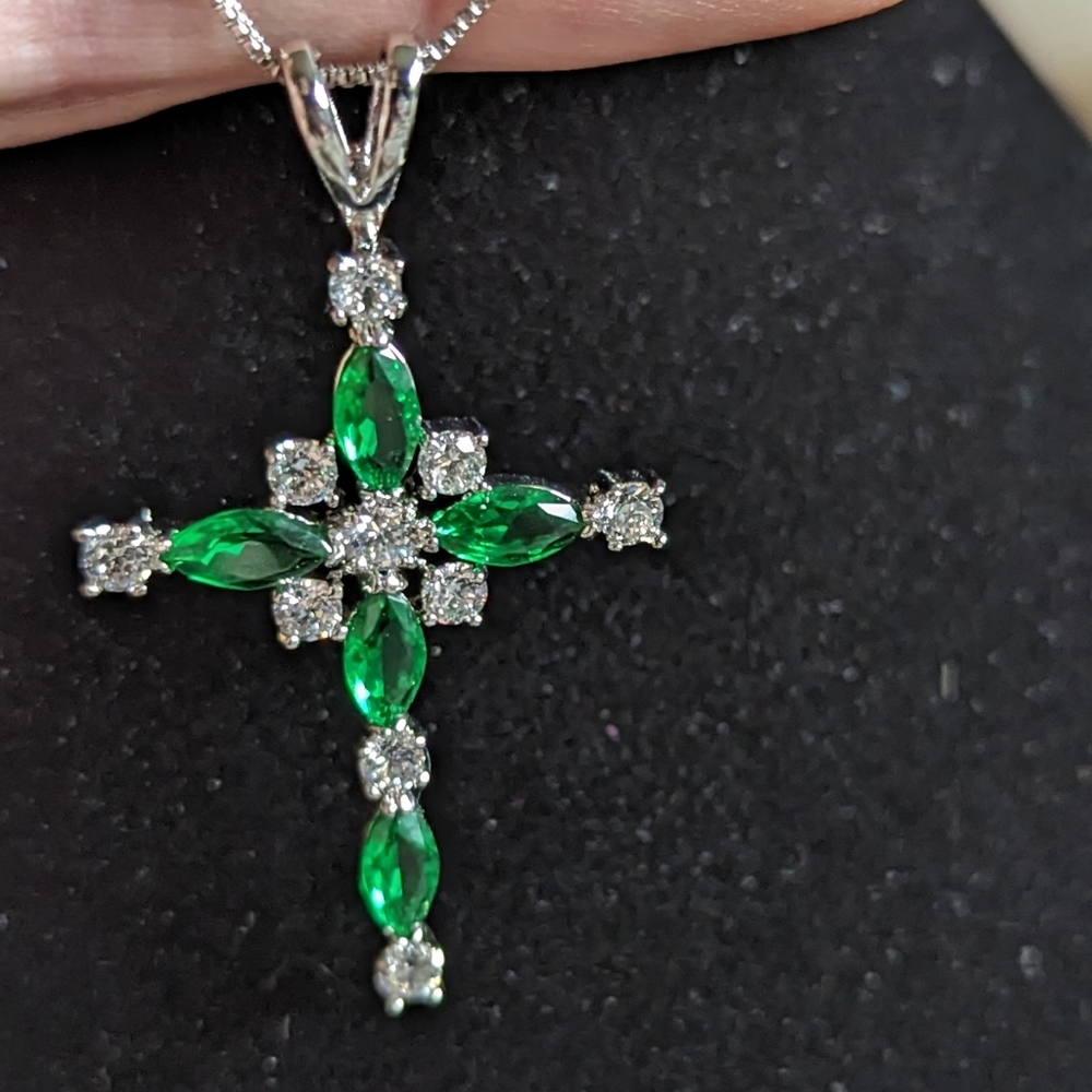 Emerald & Zircon Cross Size 20in Necklace - Picture 4 of 9